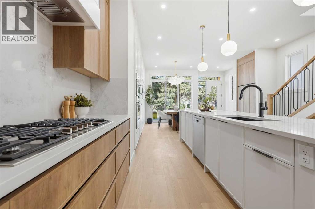 1417 44 Street SW - 11