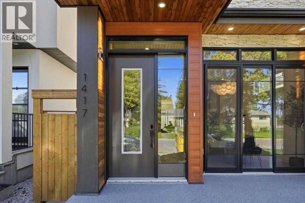 1417 44 Street SW - 2