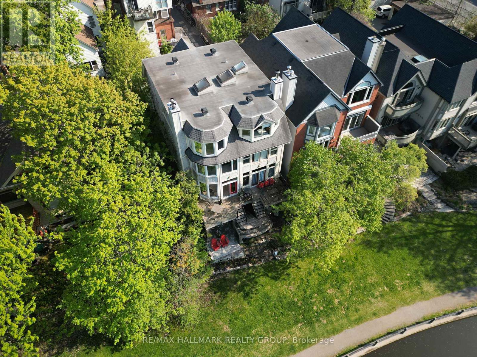 49B FIRST AVENUE - 39