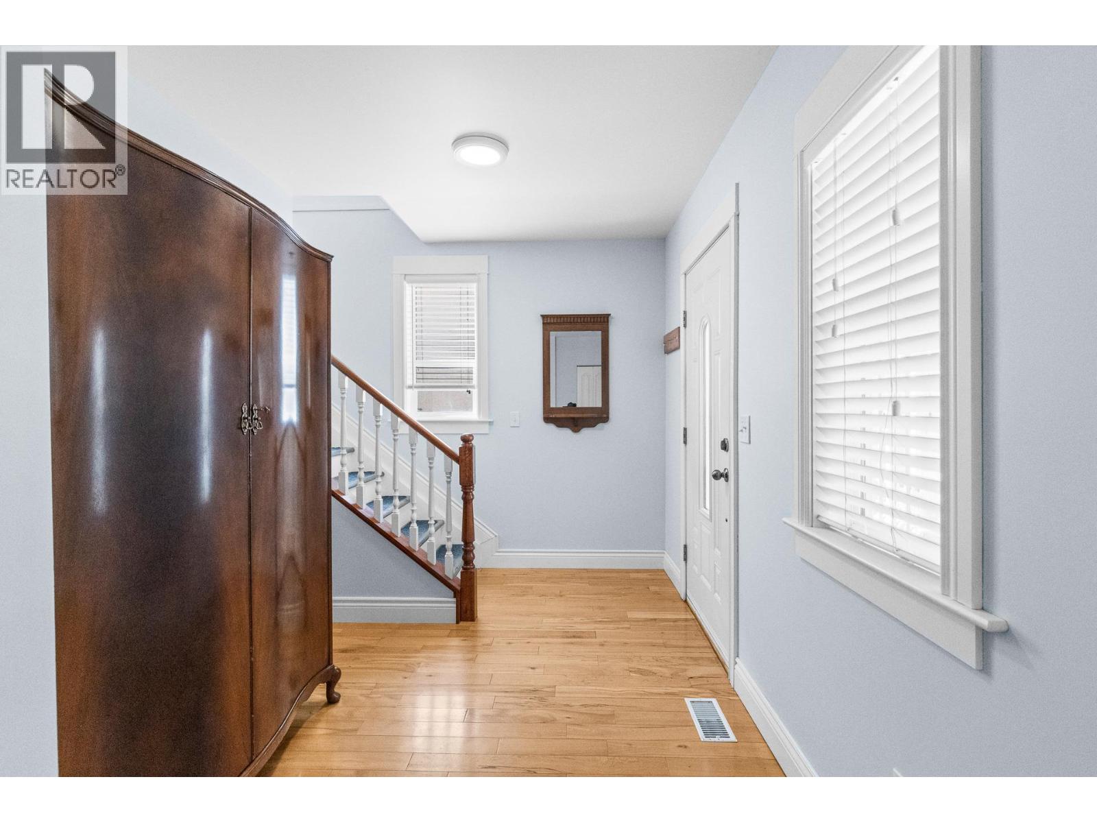 6053 Turner Avenue - 18