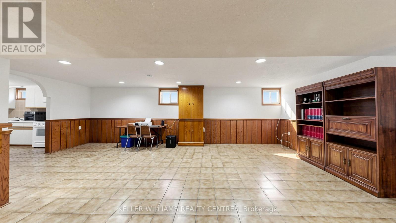 30 CLUBHOUSE COURT - 27