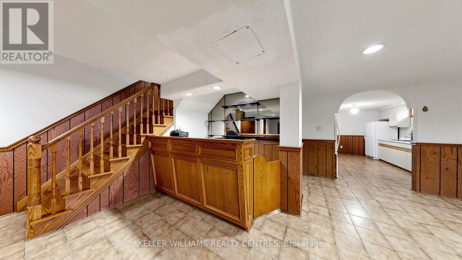 30 CLUBHOUSE COURT - 28