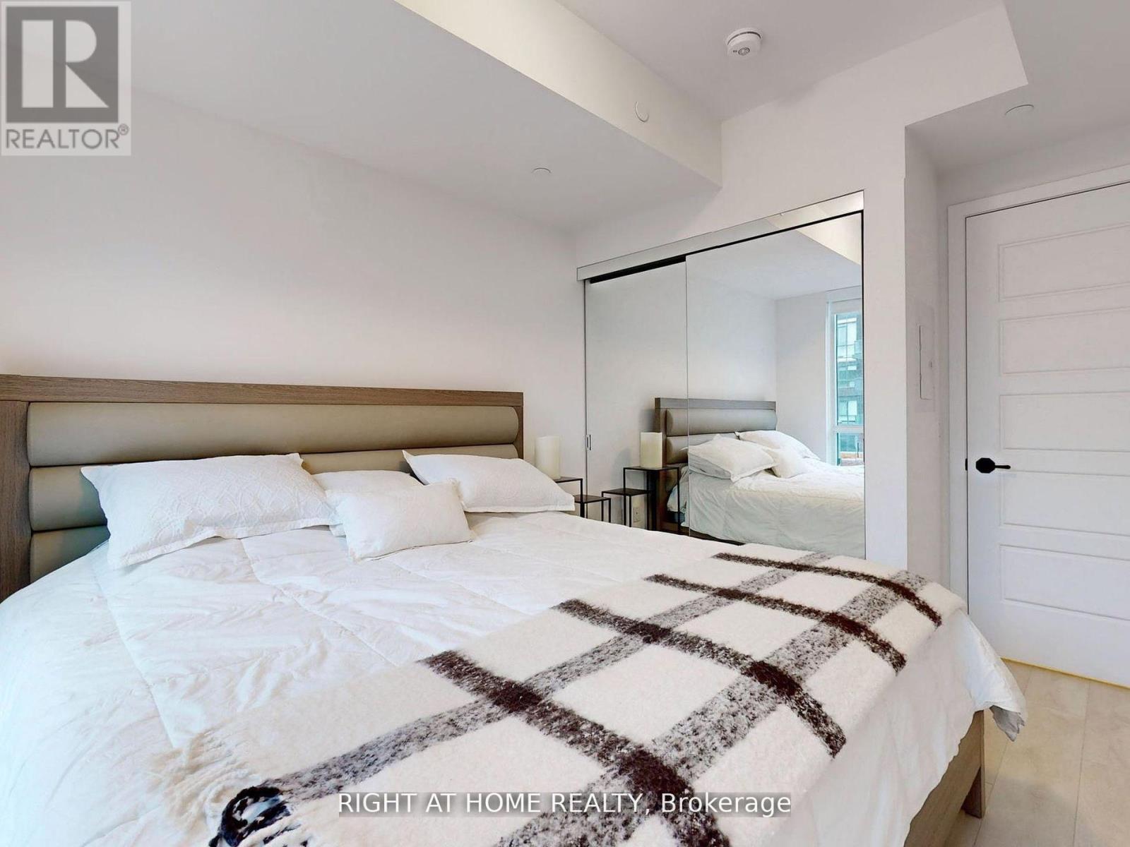 #224 415 SEA RAY AVENUE - 16