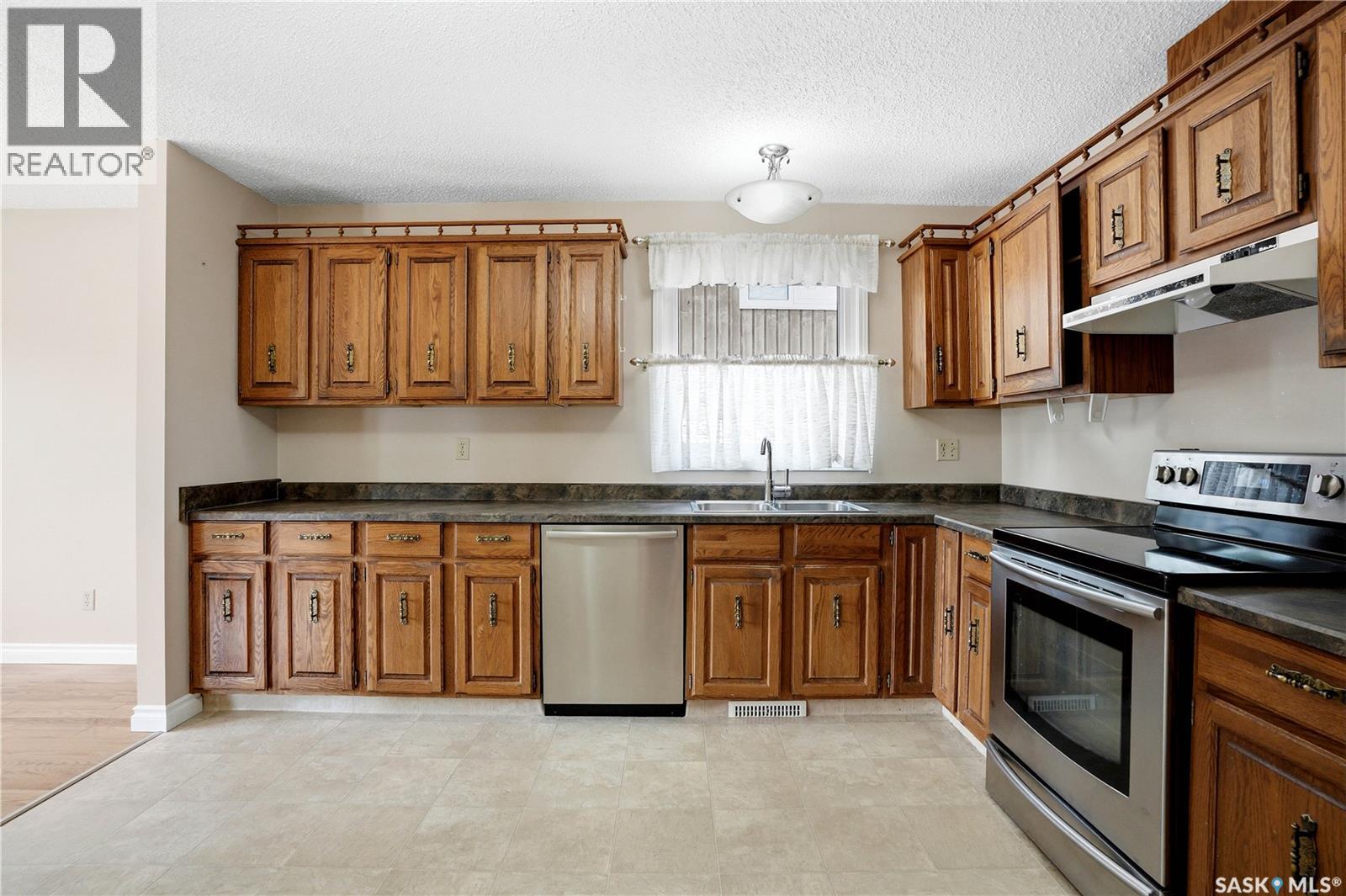 579 Tobin CRESCENT - 9