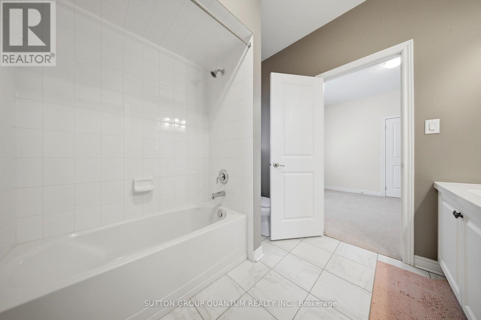 3196 ERNEST APPELBE BOULEVARD - 32