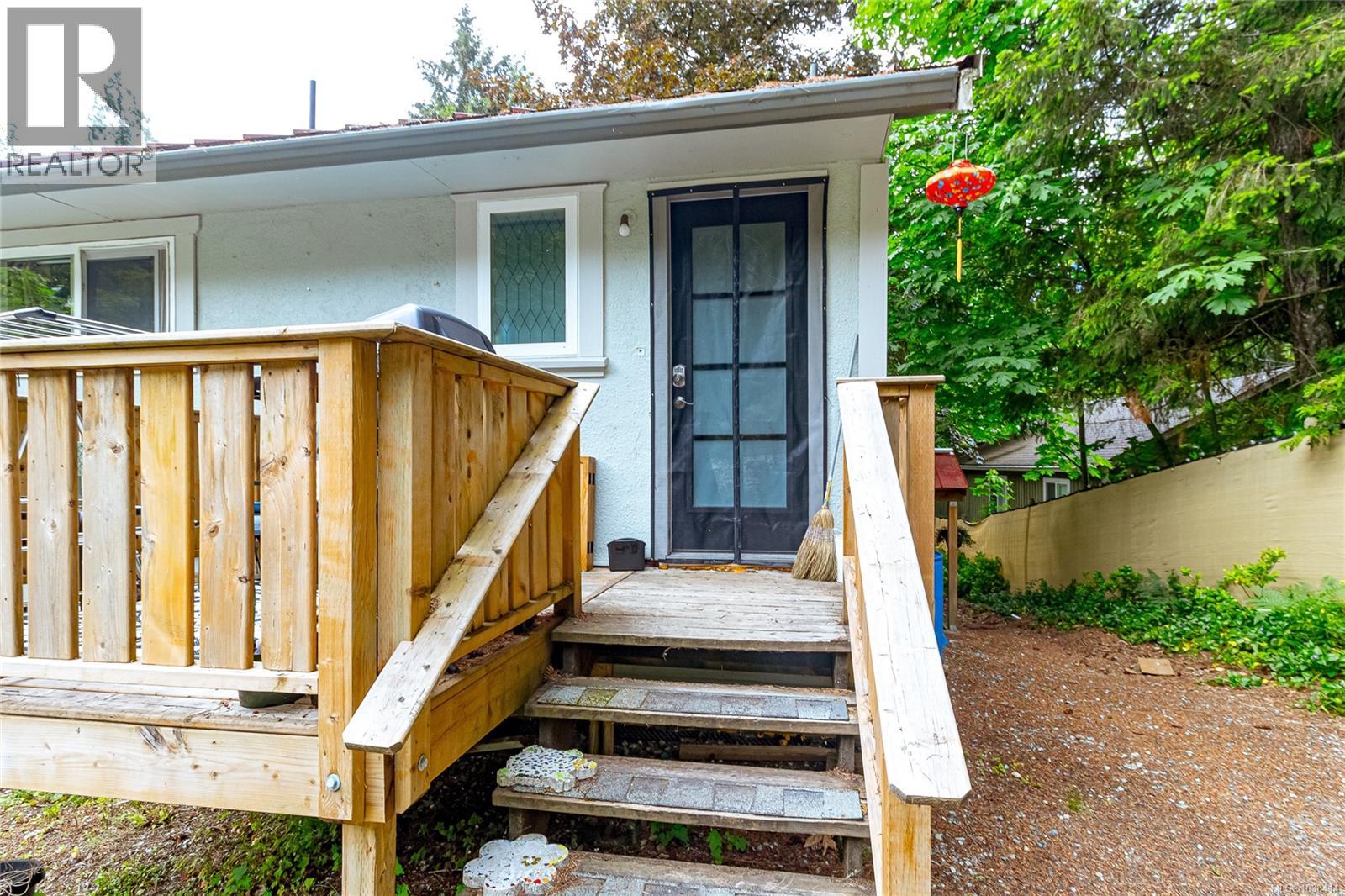 7840 Wentworth Rd - 84