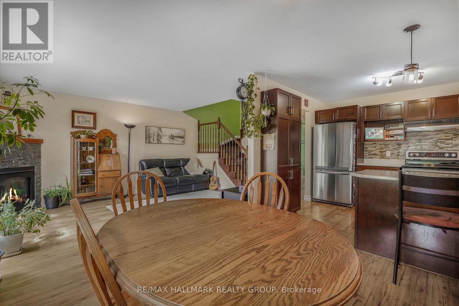 278 MICA CRESCENT - 16