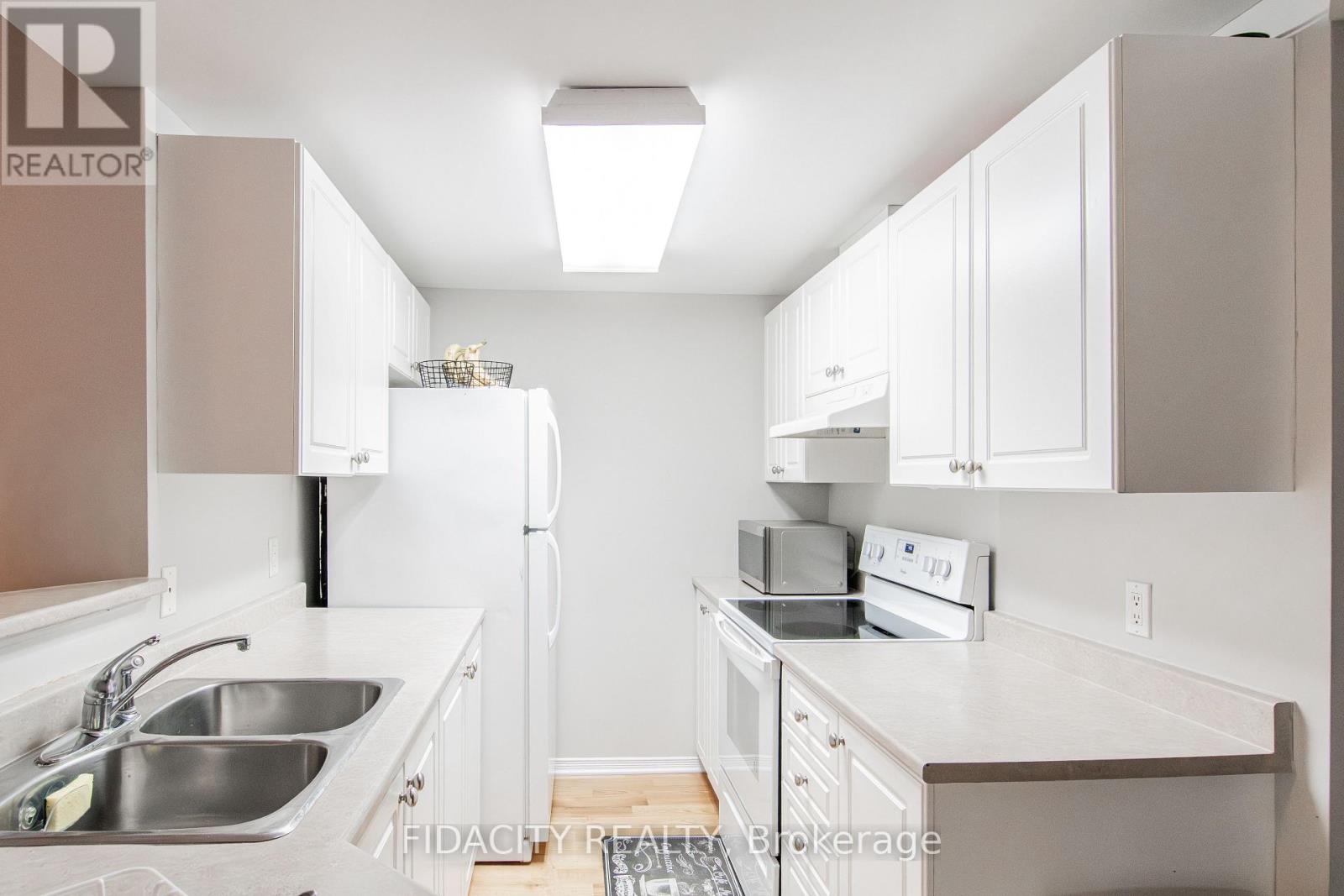 #2E 310 CENTRAL PARK DRIVE - 5