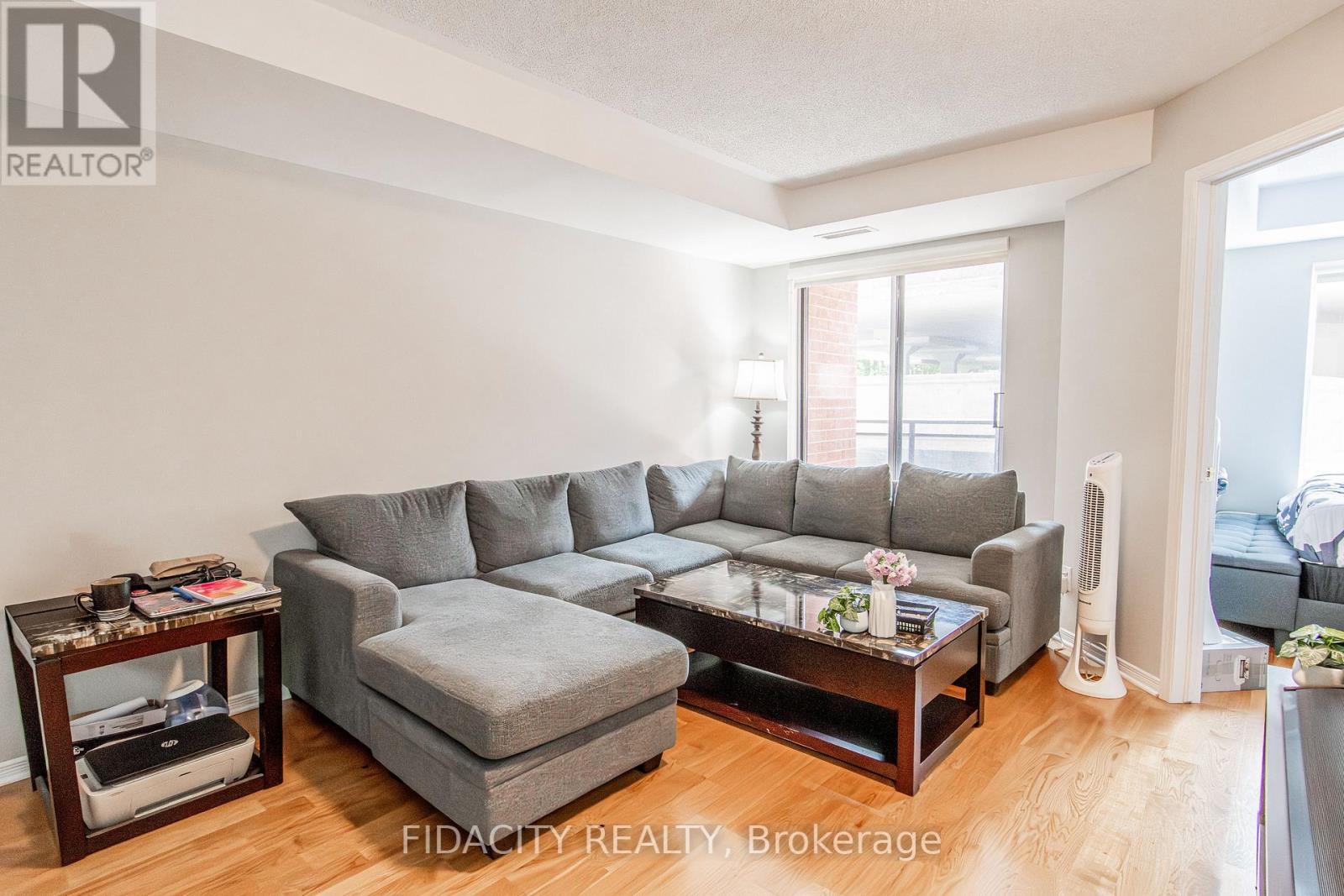 #2E 310 CENTRAL PARK DRIVE - 8