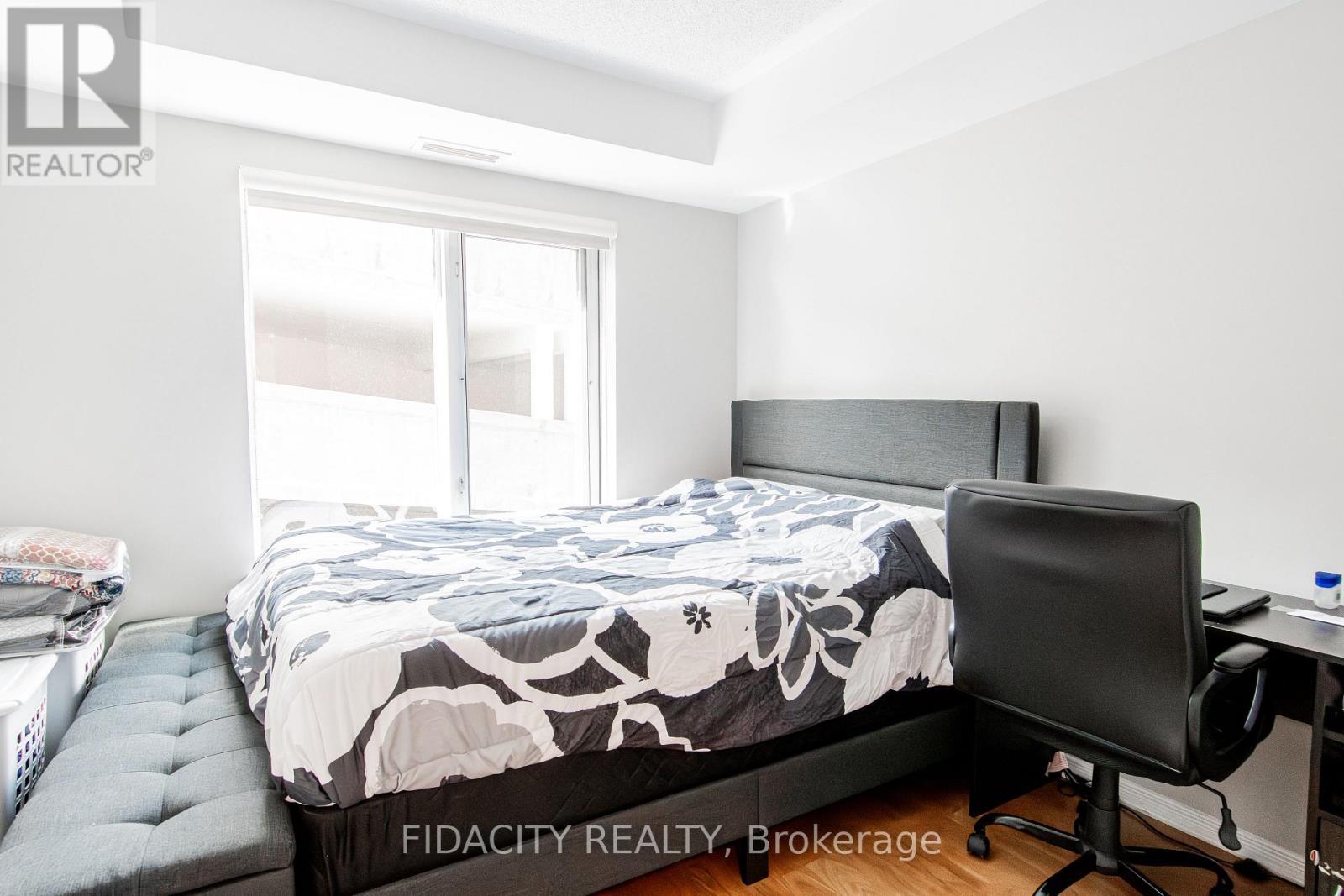 #2E 310 CENTRAL PARK DRIVE - 9
