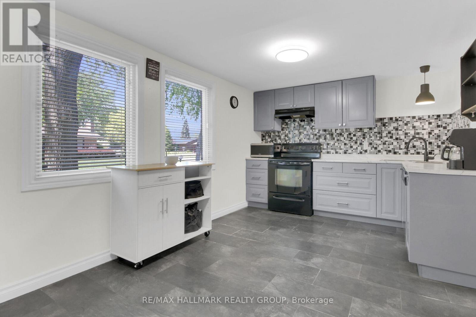 145 PENFIELD DRIVE - 10