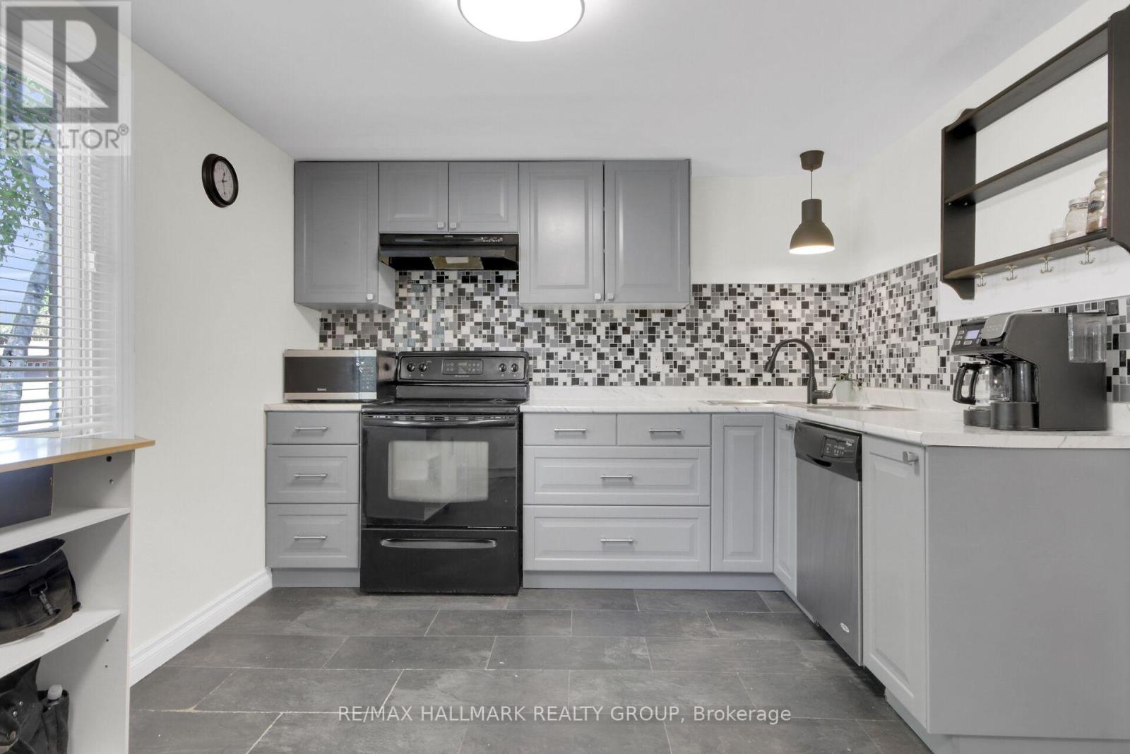 145 PENFIELD DRIVE - 11