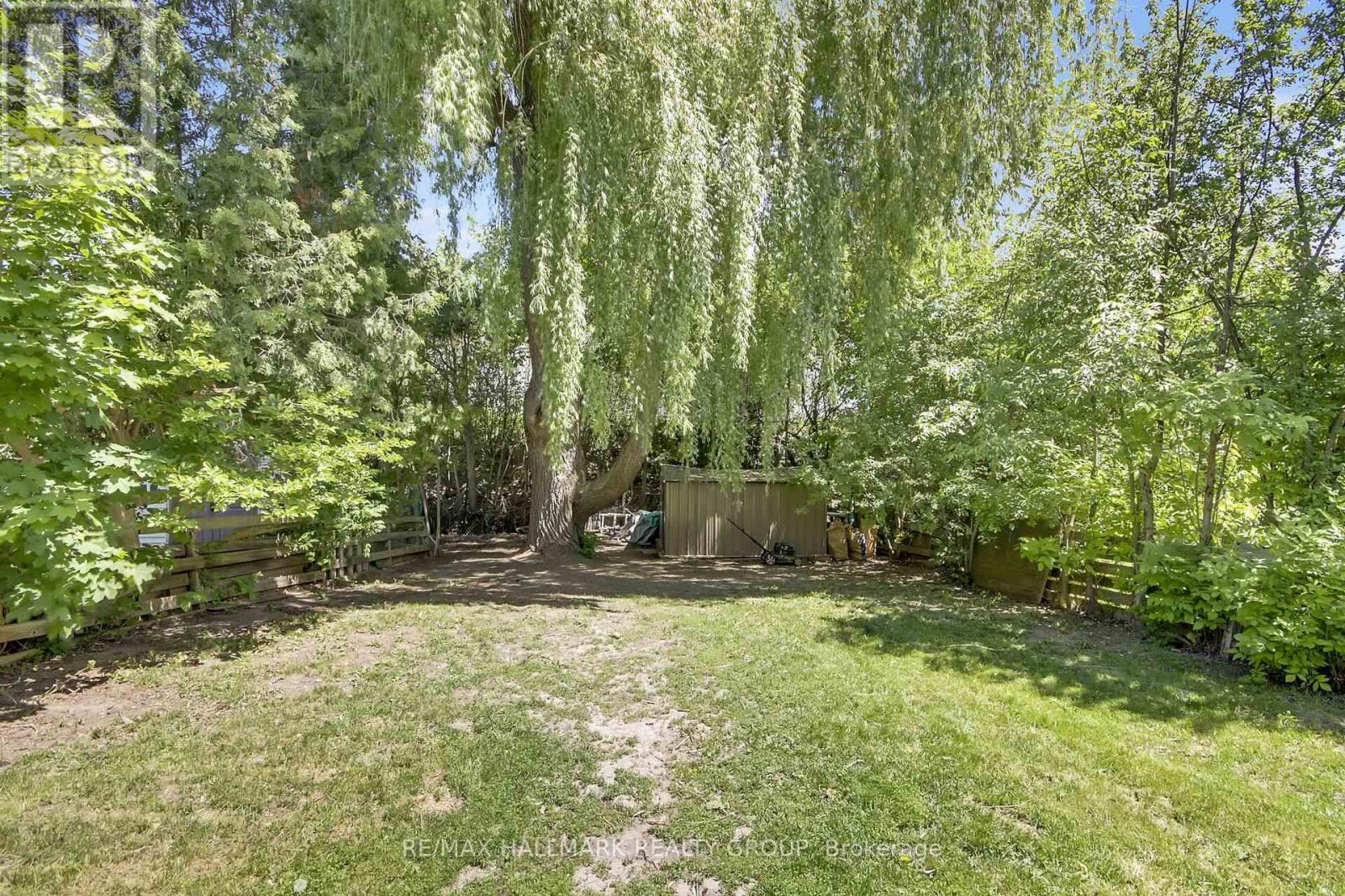 145 PENFIELD DRIVE - 33