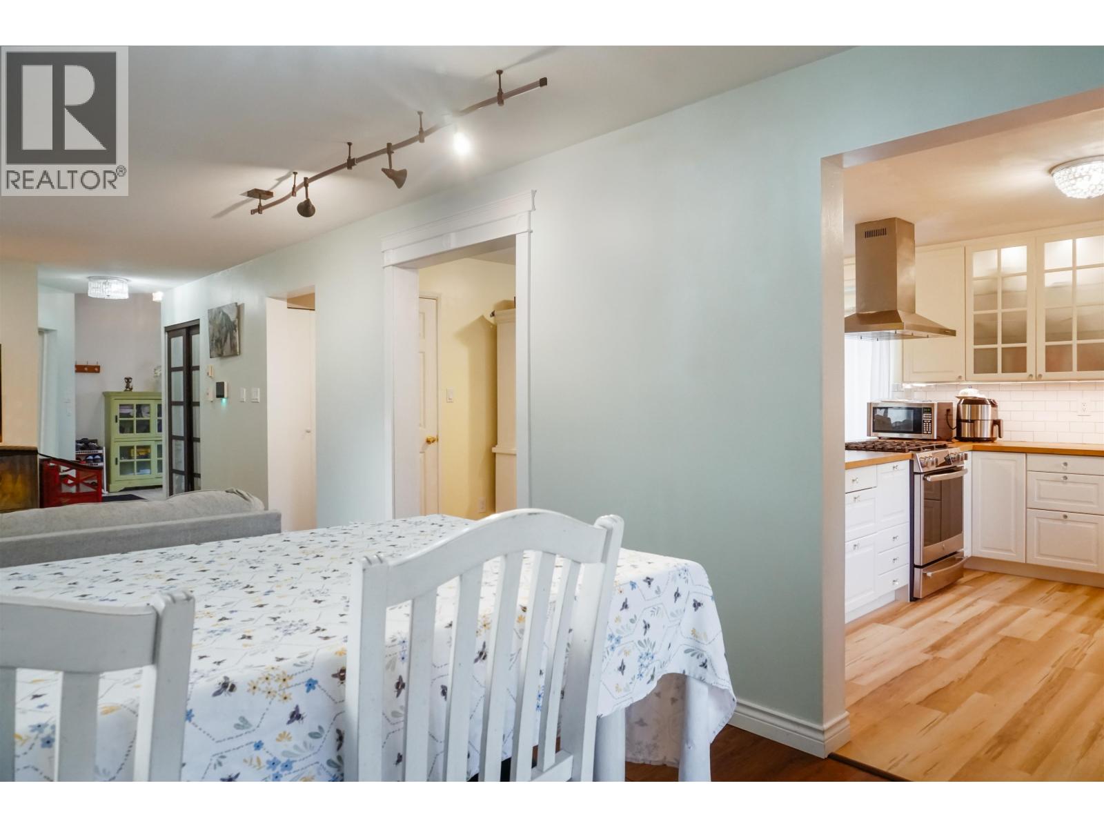 4947 HUNDAL DRIVE - 9