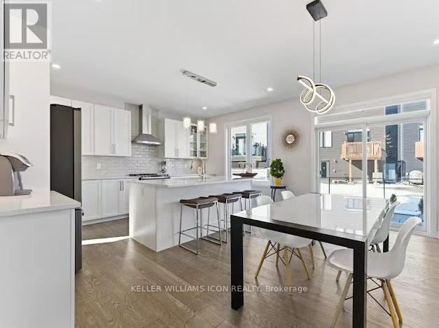 352 CLOYNE CRESCENT - 14