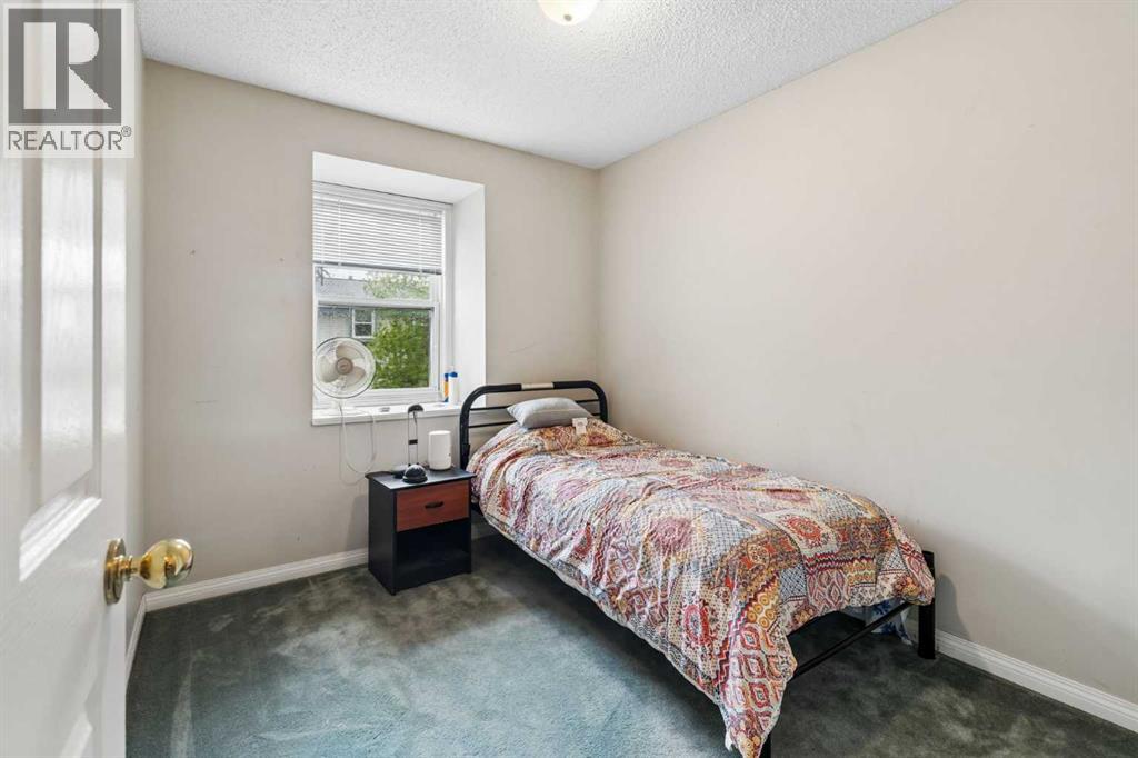 #109 4810 40 Avenue SW - 17