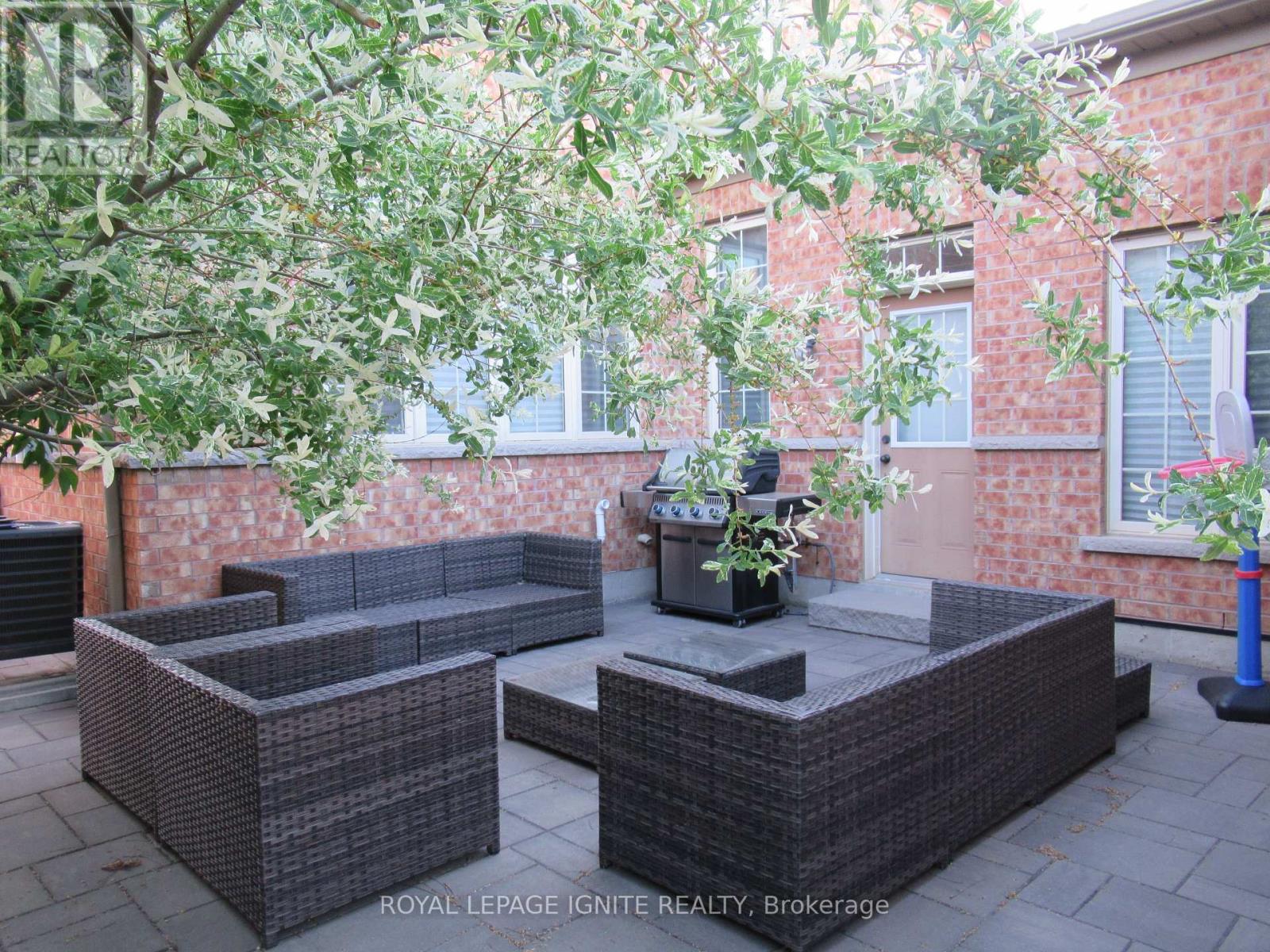 209 BARONS STREET - 19