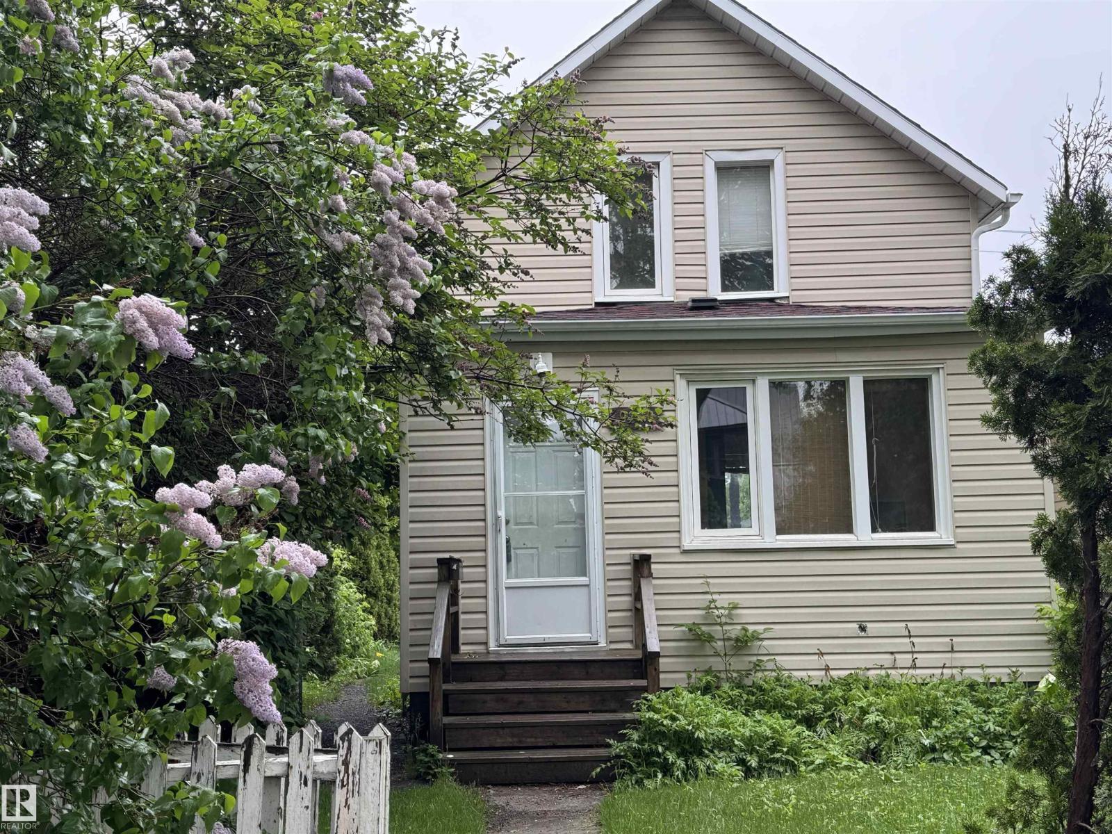 9740 87 AV NW - 1