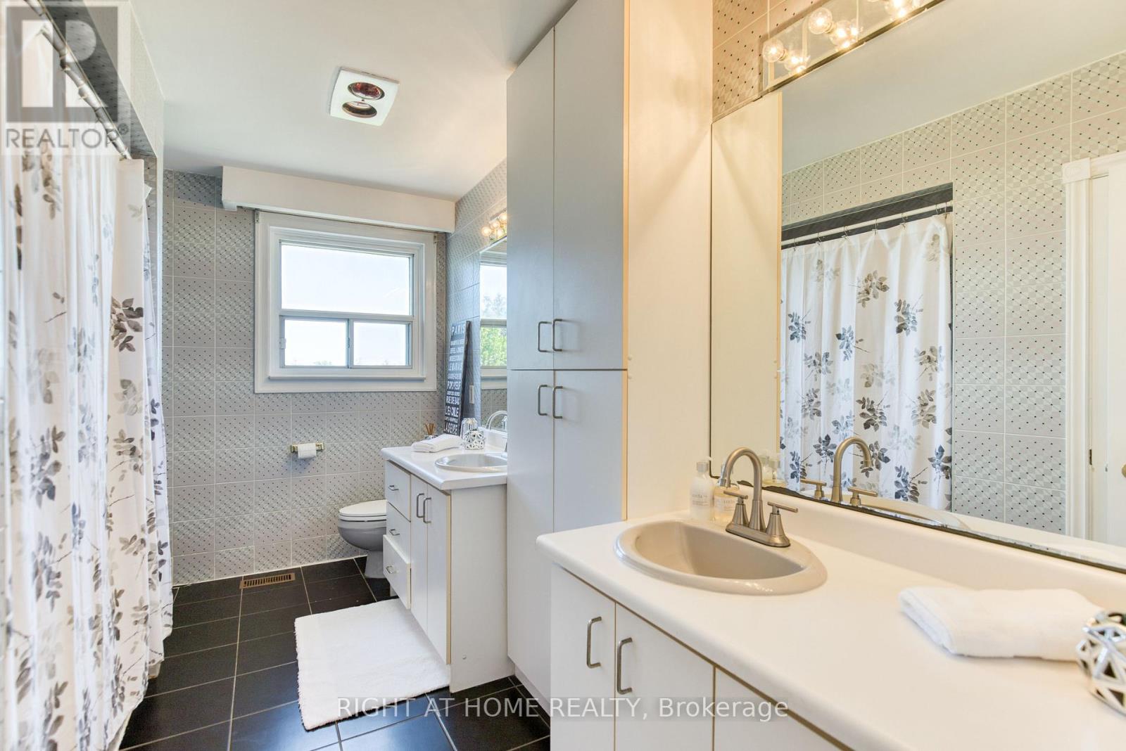 7770 HEALEY ROAD - 22