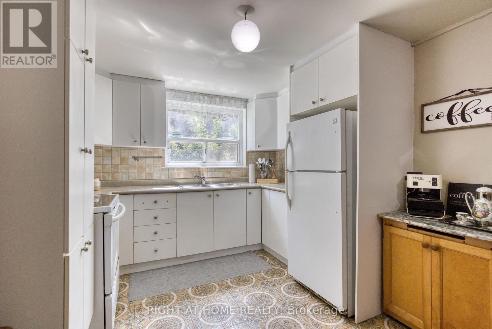 7770 HEALEY ROAD - 27