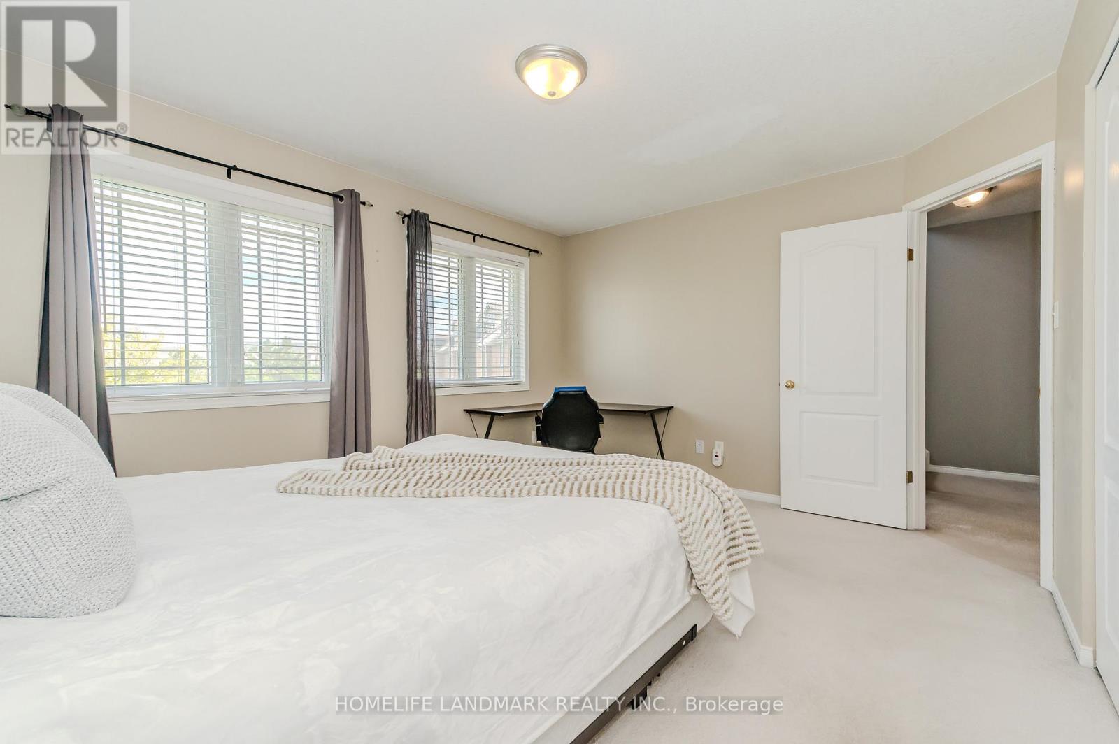 7 WHITEHALL LANE - 21