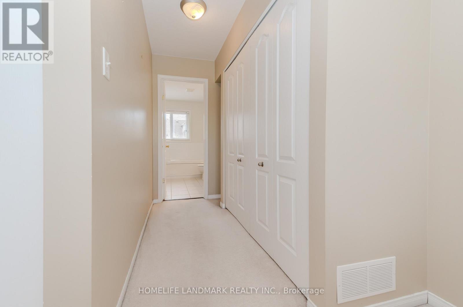7 WHITEHALL LANE - 23
