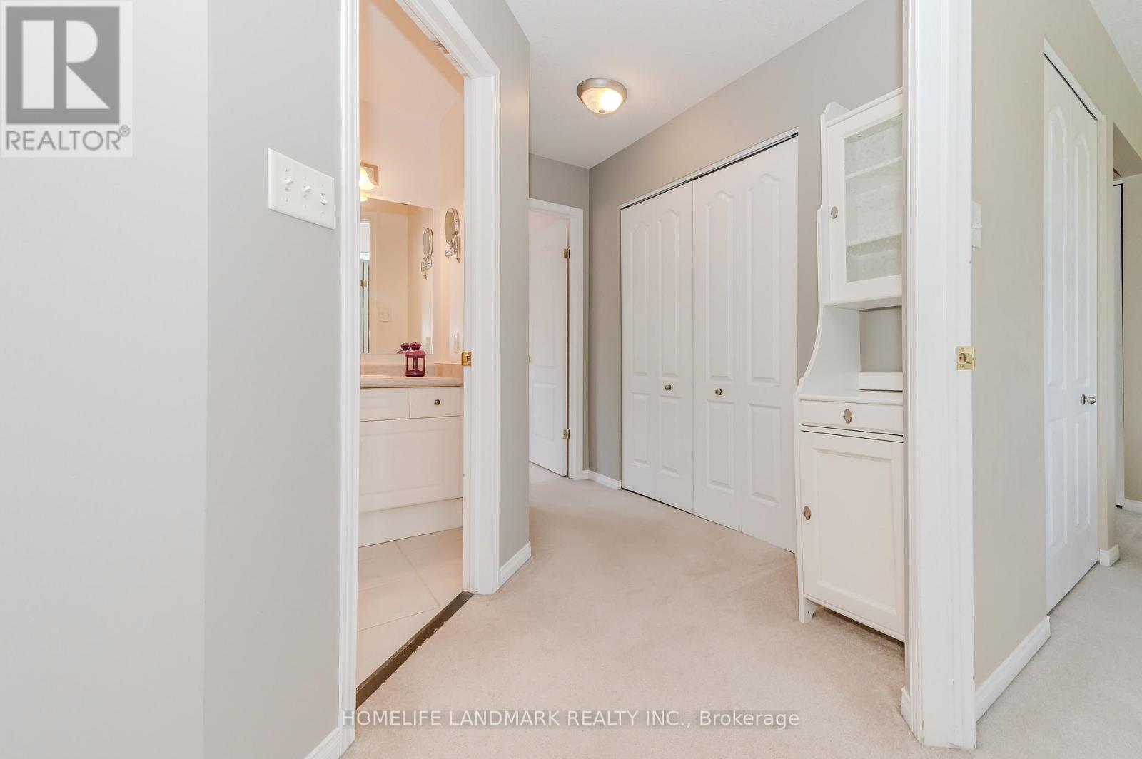 7 WHITEHALL LANE - 29