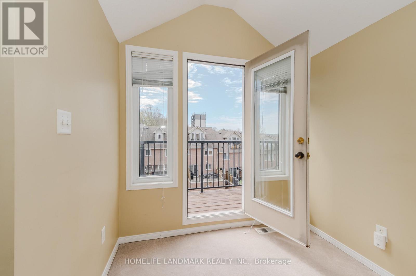 7 WHITEHALL LANE - 34