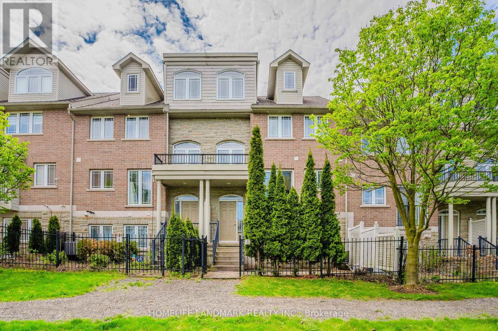 7 WHITEHALL LANE - 47