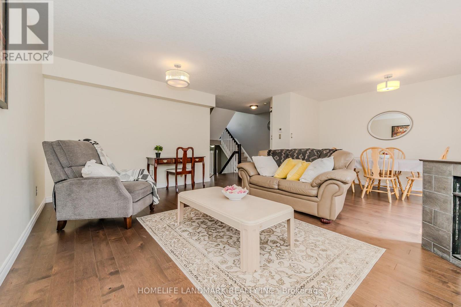 7 WHITEHALL LANE - 9