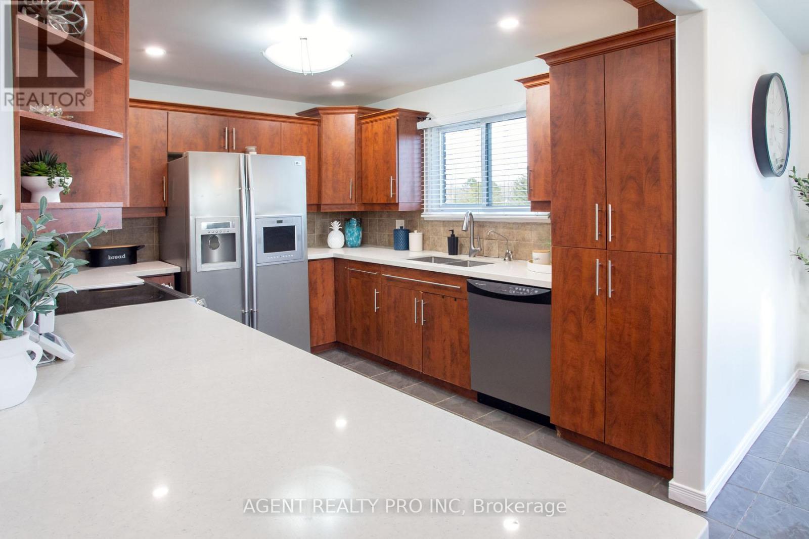 6571 CARROLL DRIVE - 25