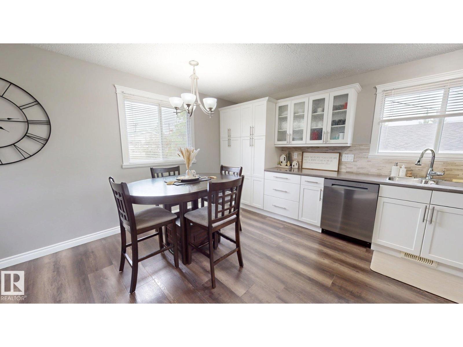 5501 46 AV — photo 10
