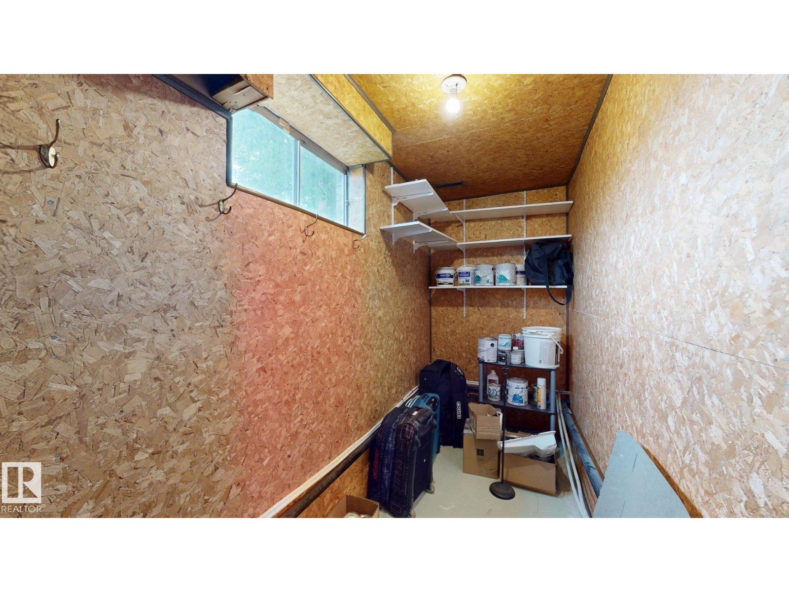 5501 46 AV — photo 36