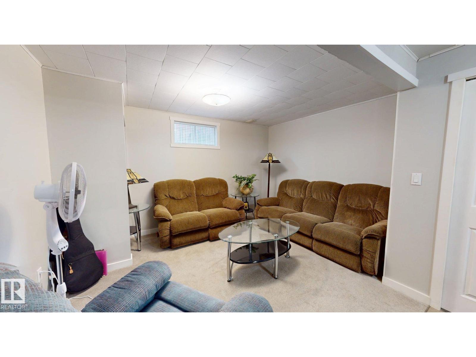 5501 46 AV — photo 30
