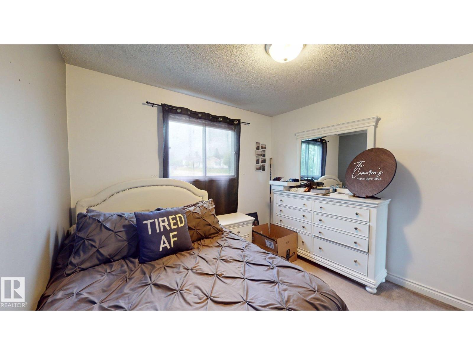 5501 46 AV — photo 22