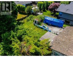 2465 Keats Road, North Vancouver, BC V7H1J6 Photo 11