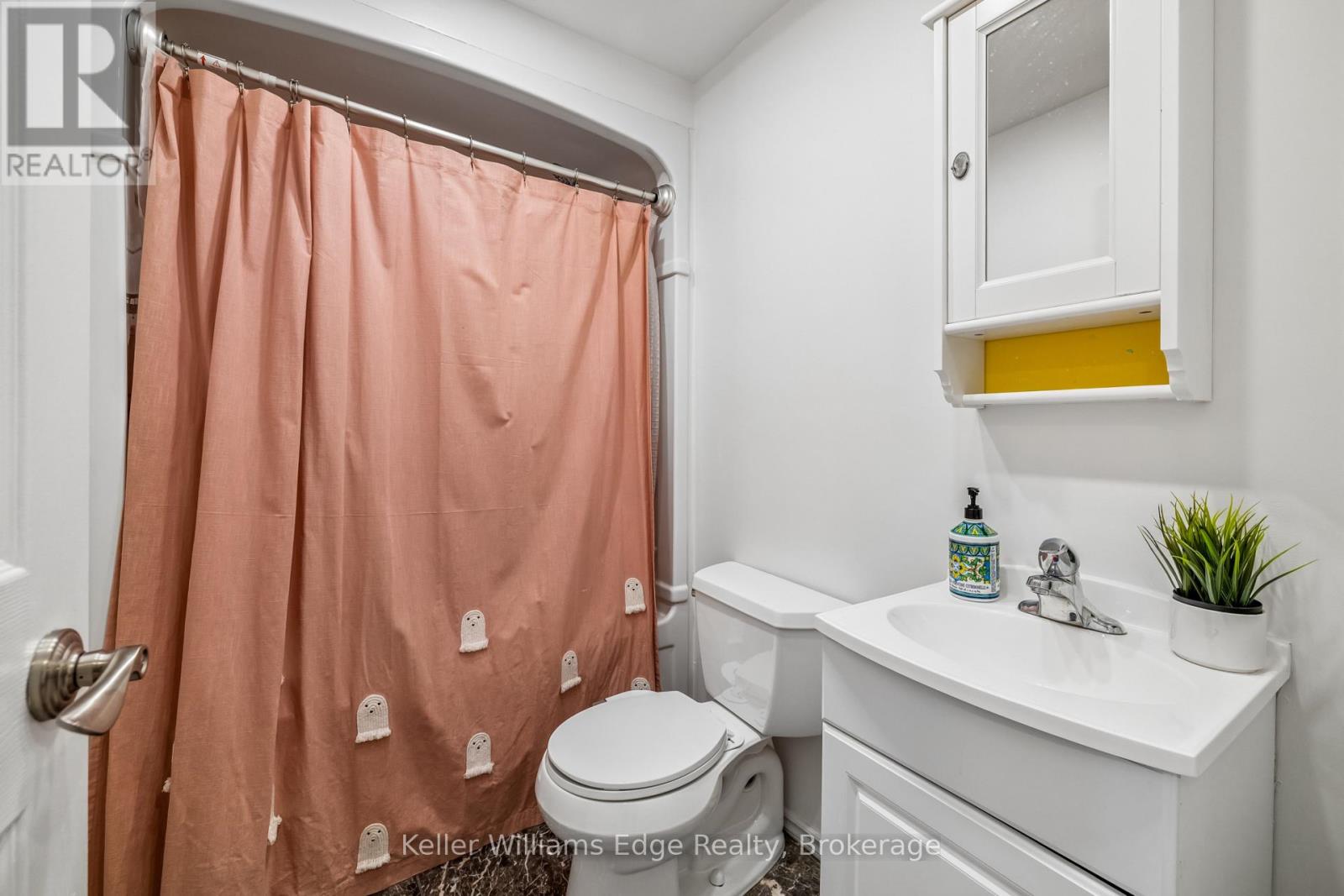 1134 LEEWOOD DRIVE - 33