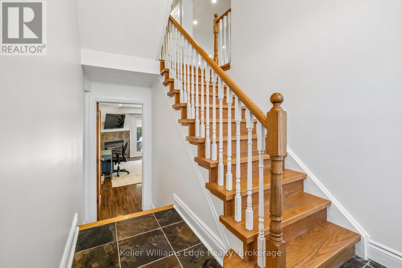 1134 LEEWOOD DRIVE - 6