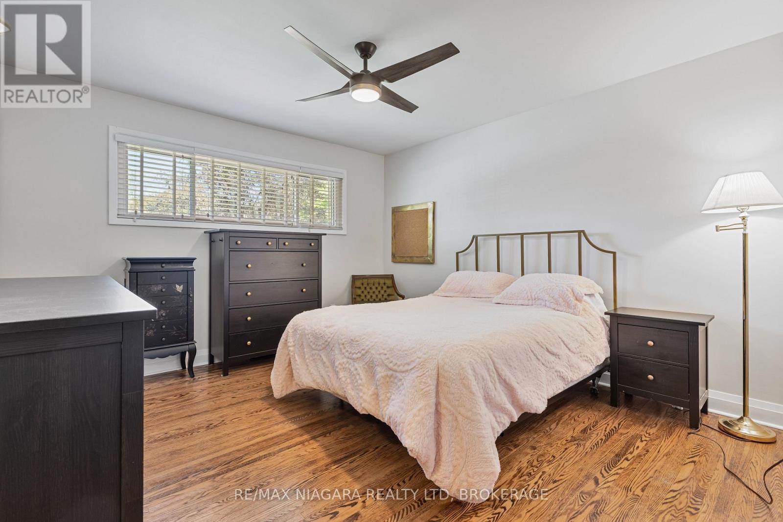 12 CLAREMOUNT CIRCLE - 19