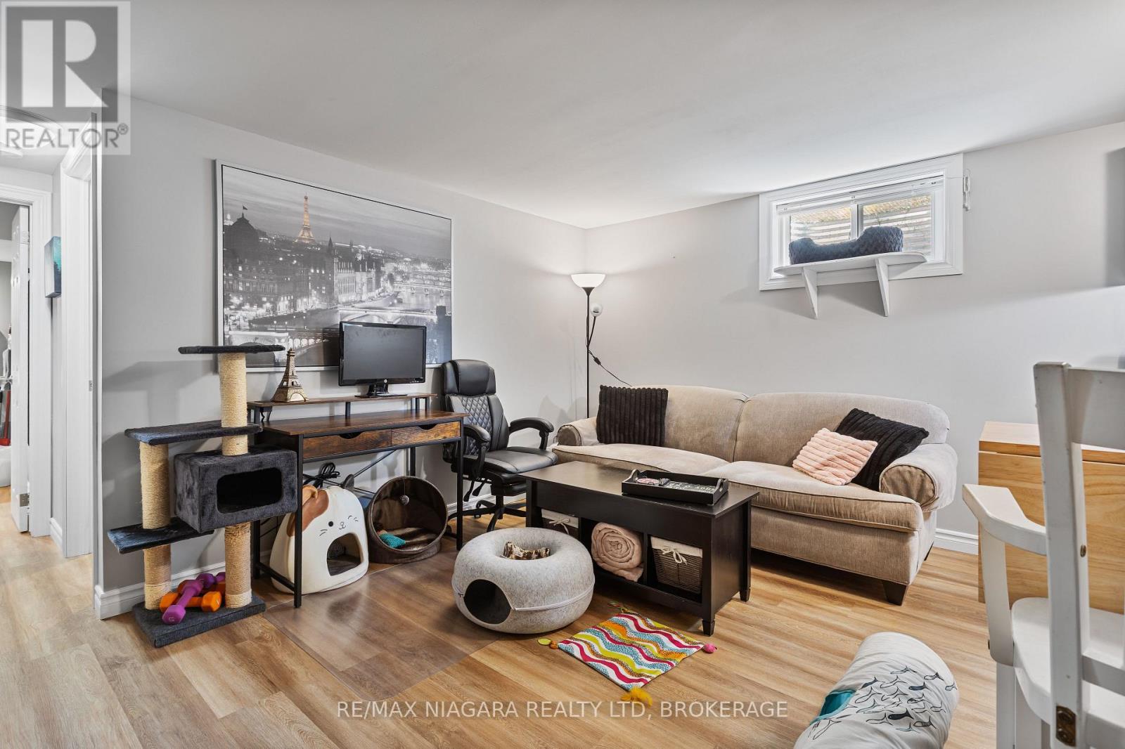 12 CLAREMOUNT CIRCLE - 26