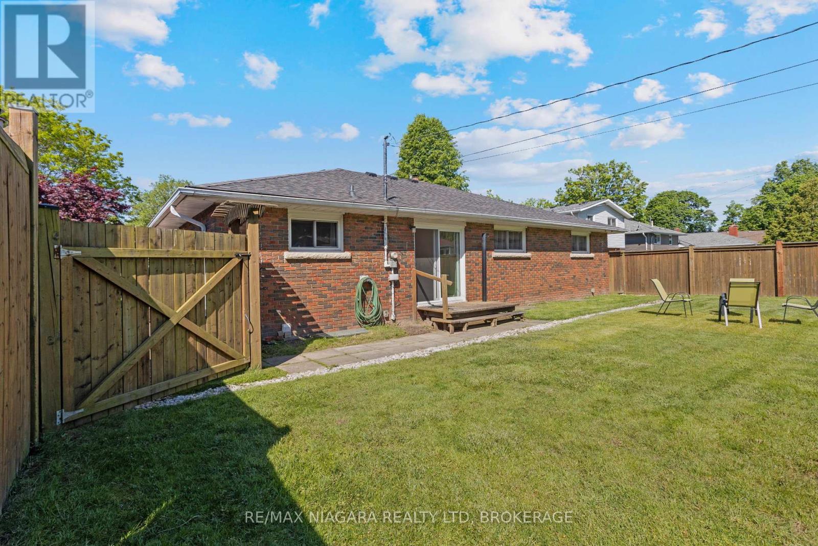 12 CLAREMOUNT CIRCLE - 4
