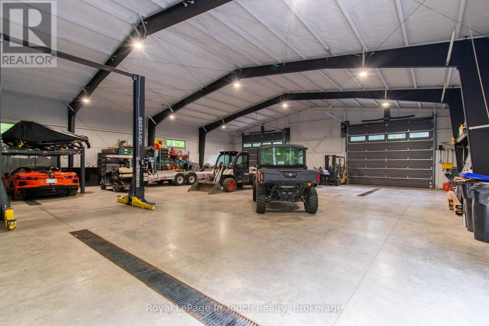 1388 CEDARPOINT ROAD - 20