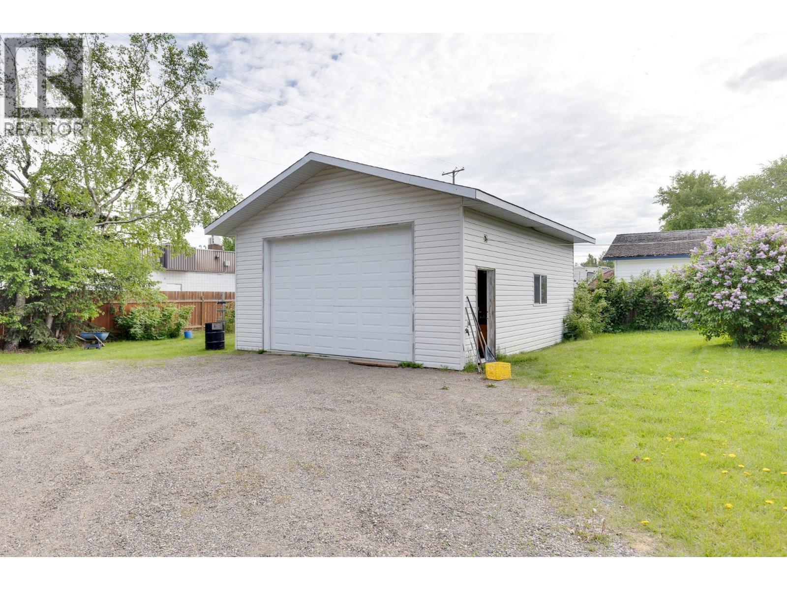Primary bedroom of 3566 HAZEL DRIVE · Prince George, BC