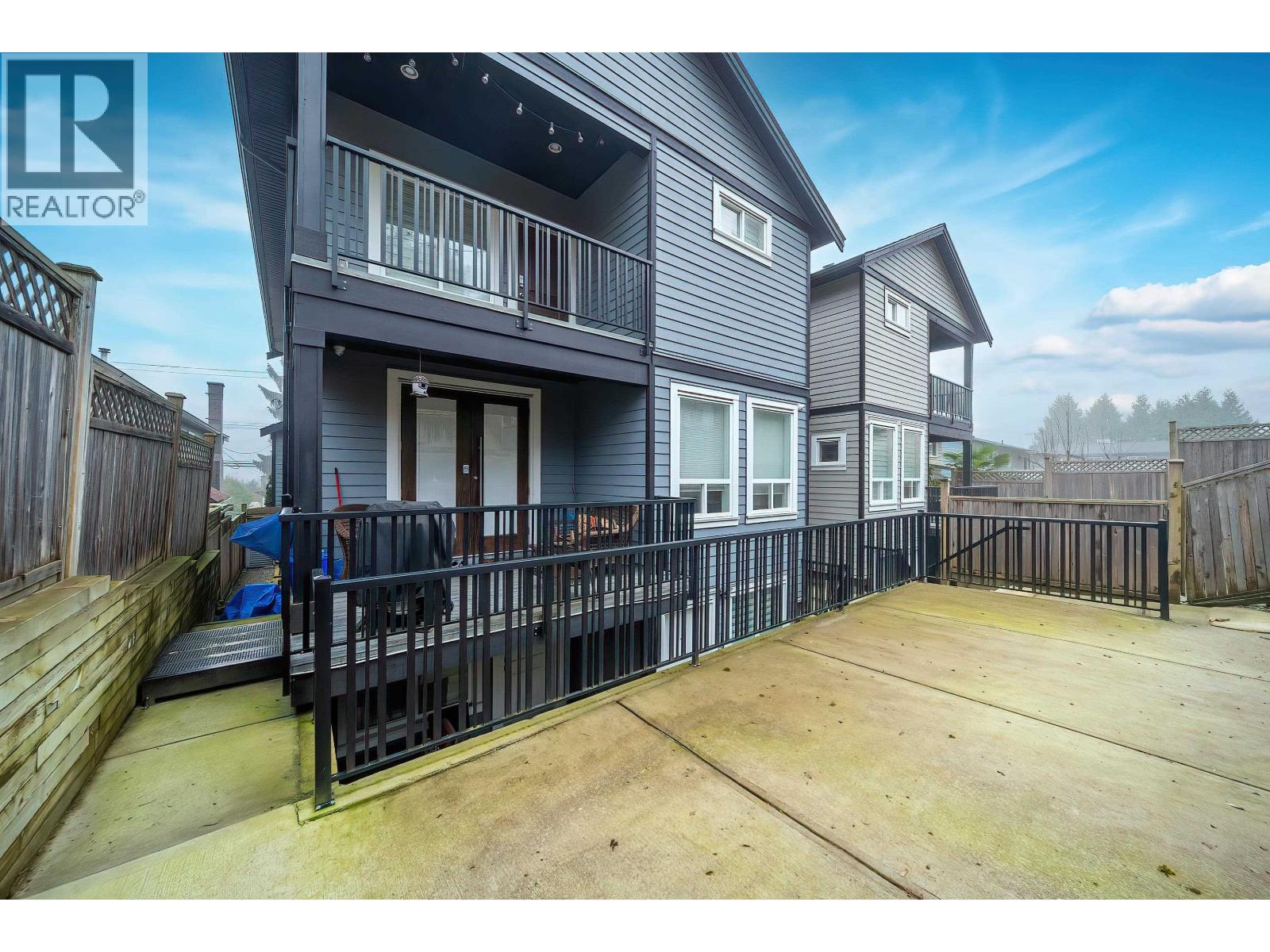 1470 PITT RIVER ROAD — photo 4