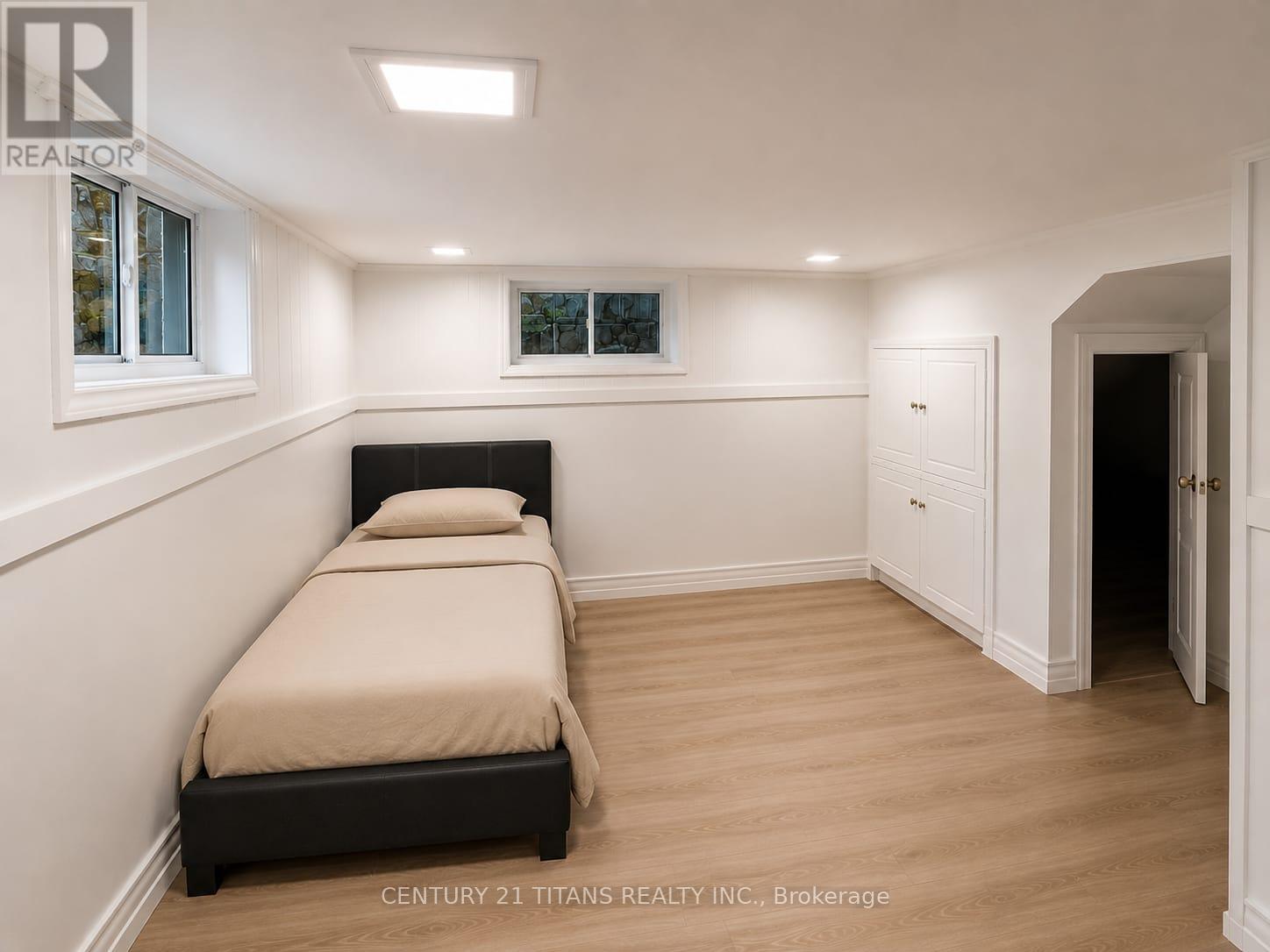 8 MACK AVENUE - 15