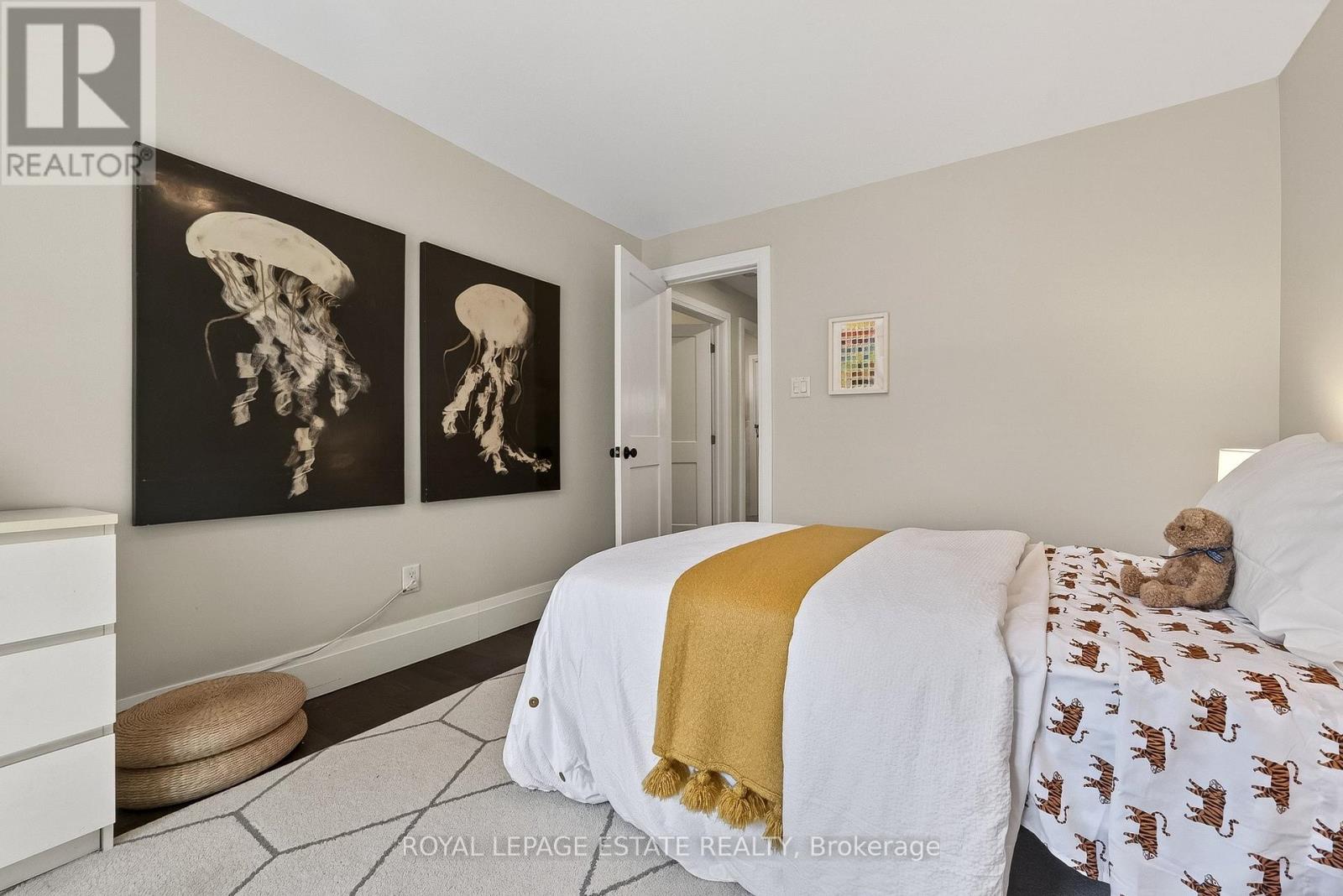 148 SCARBORO CRESCENT - 26