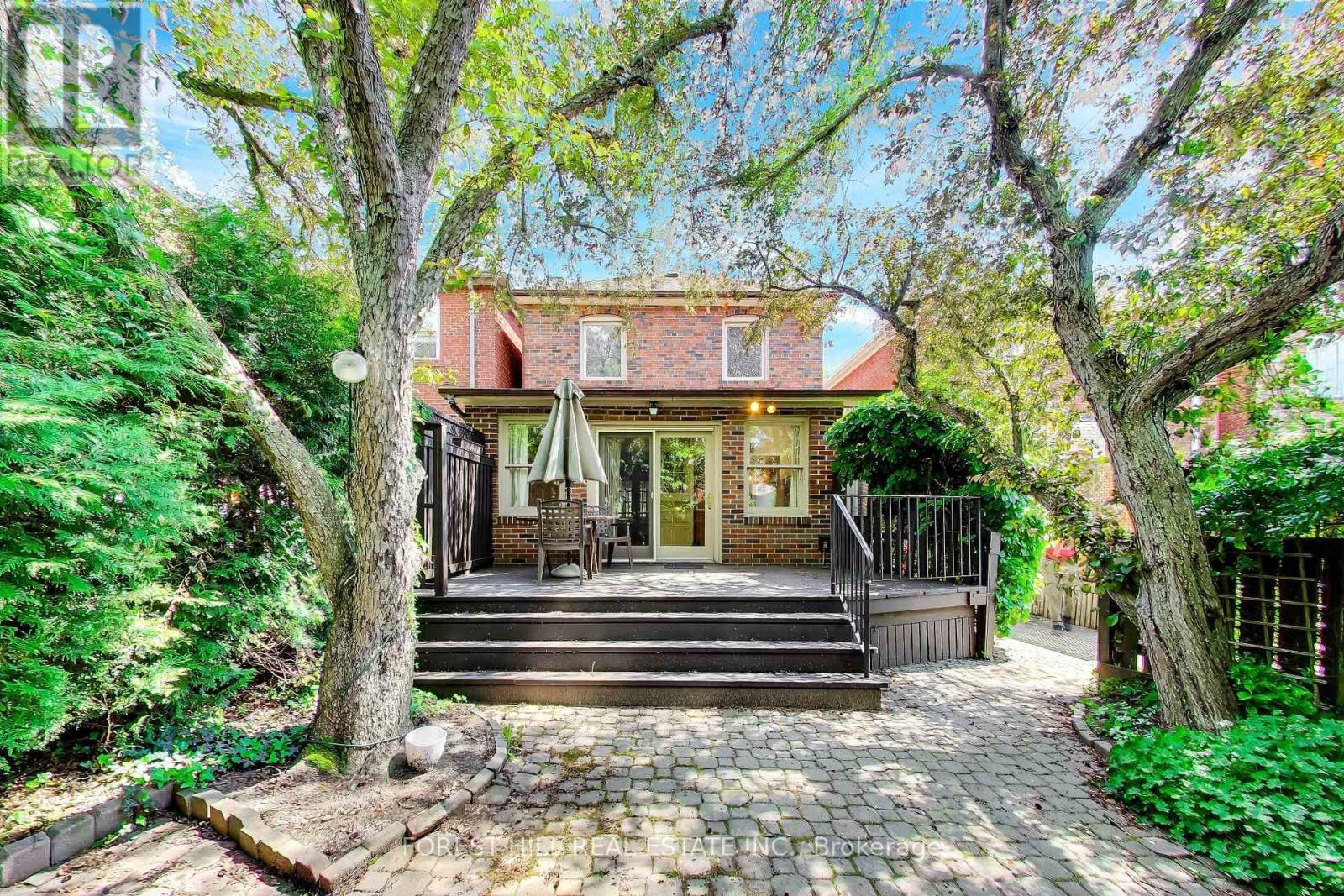 164 DELORAINE AVENUE - 33