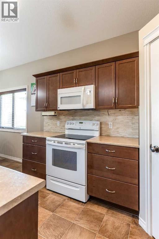 16 Wheatland Drive SE - 14