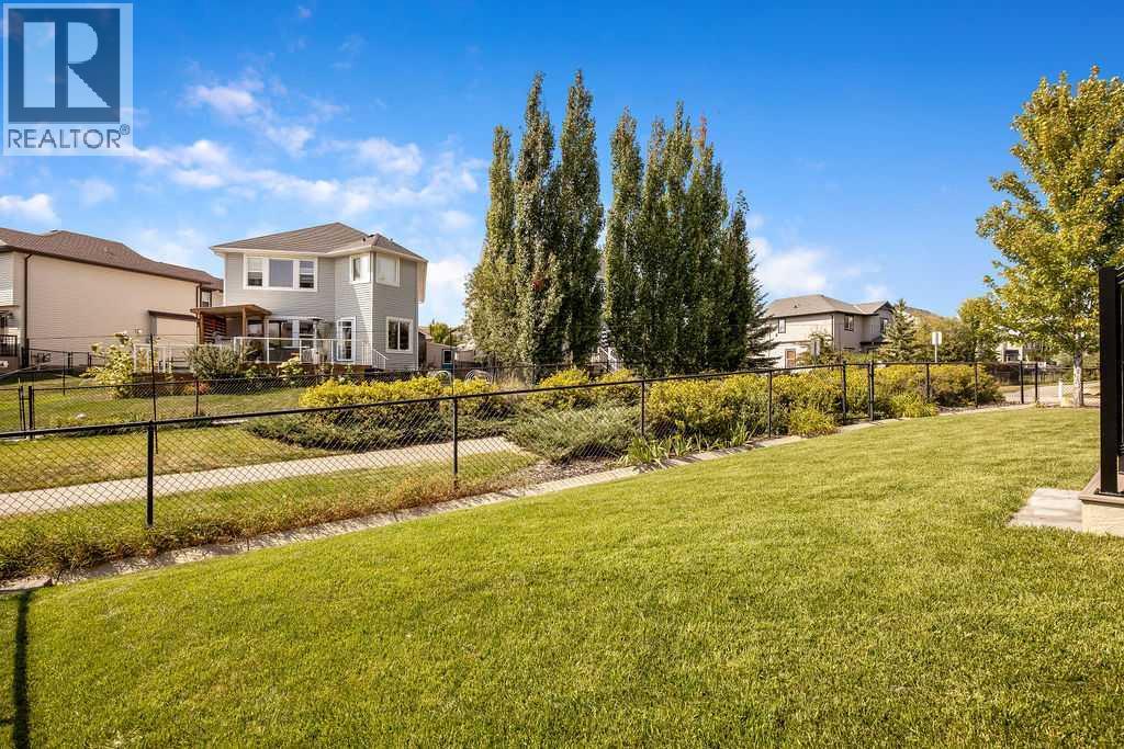 41 Drake Landing Crescent - 43