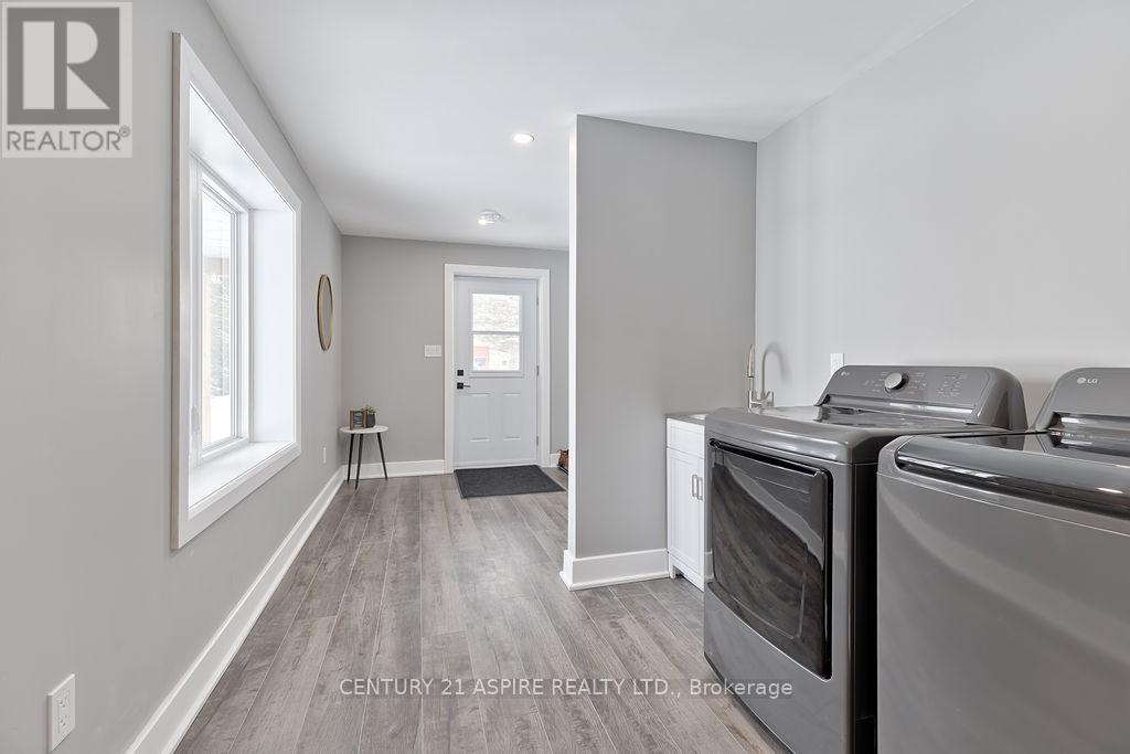 32 WILSON STREET - 16